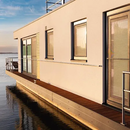Houseboat In ريبنيتس-دامغارتن