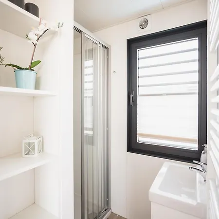 Houseboat In بوتيل ريبنيتس-دامغارتن