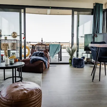 Houseboat In * ريبنيتس-دامغارتن